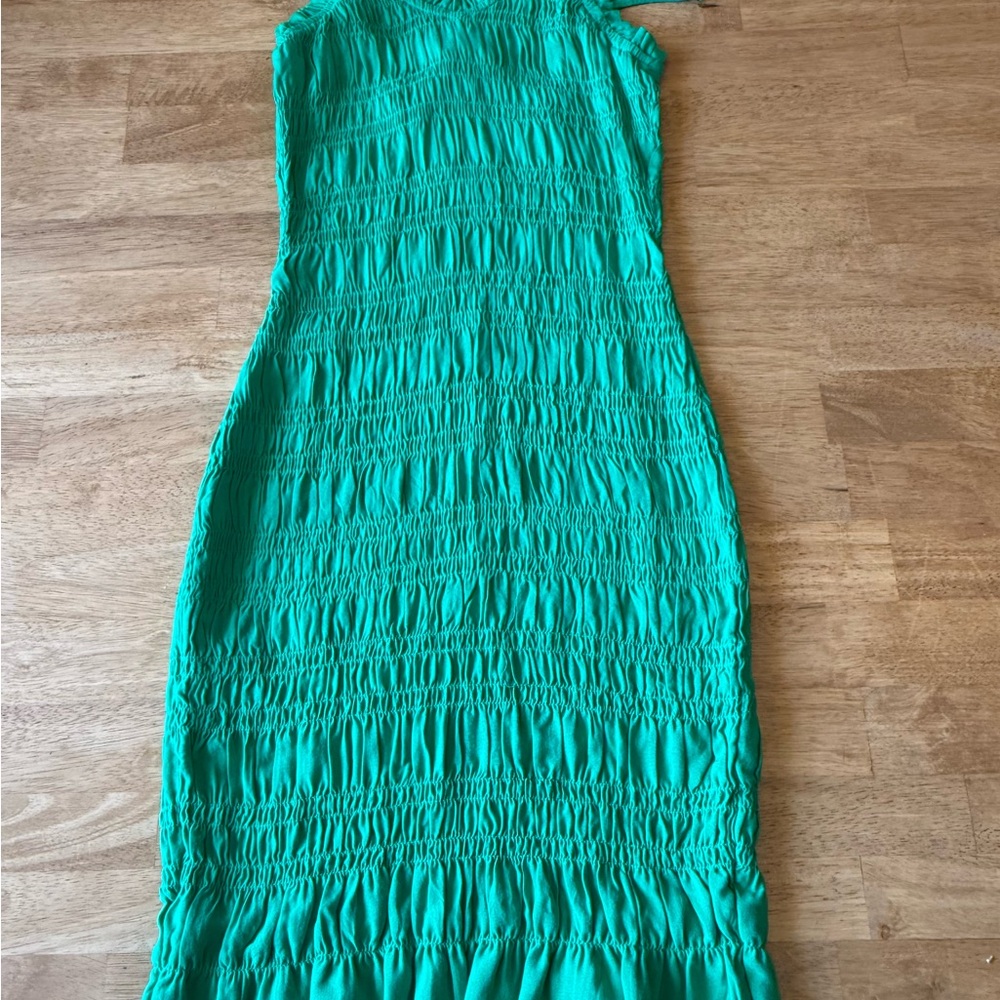 NEW!! H&M Emerald Green Smocked Mini Bodycon Dress